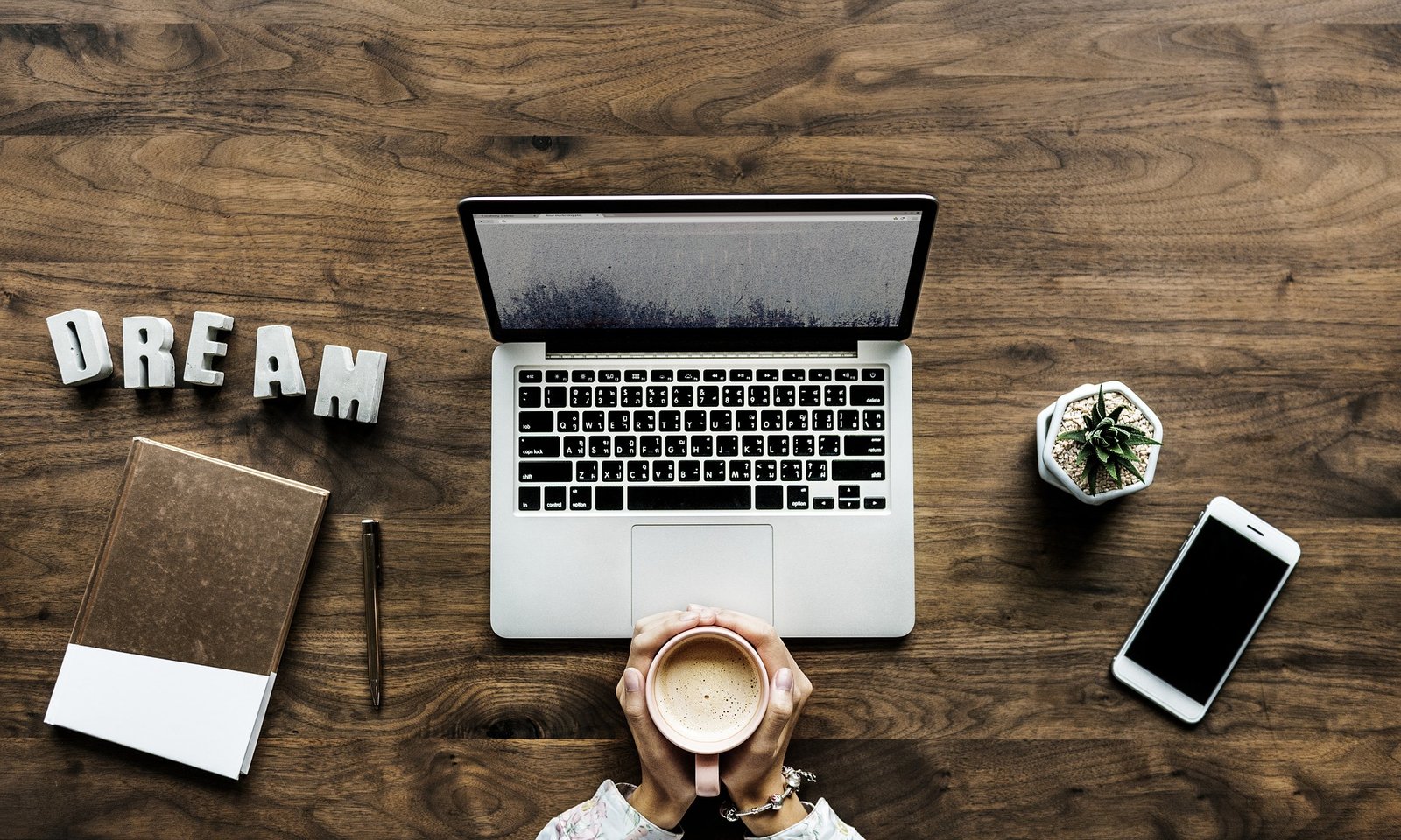 8 TOP Dicas Para Ter Sucesso Em HOME OFFICE e Ser Produtivo